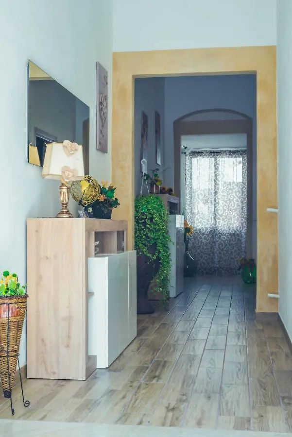 Semesterbostad La Casa Di Tina Villa Canicattini Bagni Italien
